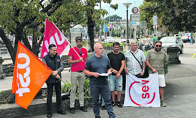 Pressekonferenz von SEV, Unia und OCST in Locarno am 30. September zur Resolution, die das betroffene SNL-Personal am Vortag verabschiedet hat.